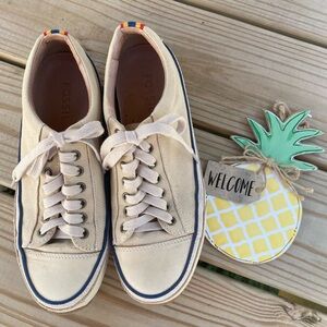 🍍FOSSIL SNEAKERS 🍍SIZE 8🍍H-4